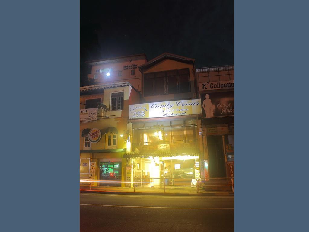 256 Townhouse Rest Hotel Kandy Kültér fotó