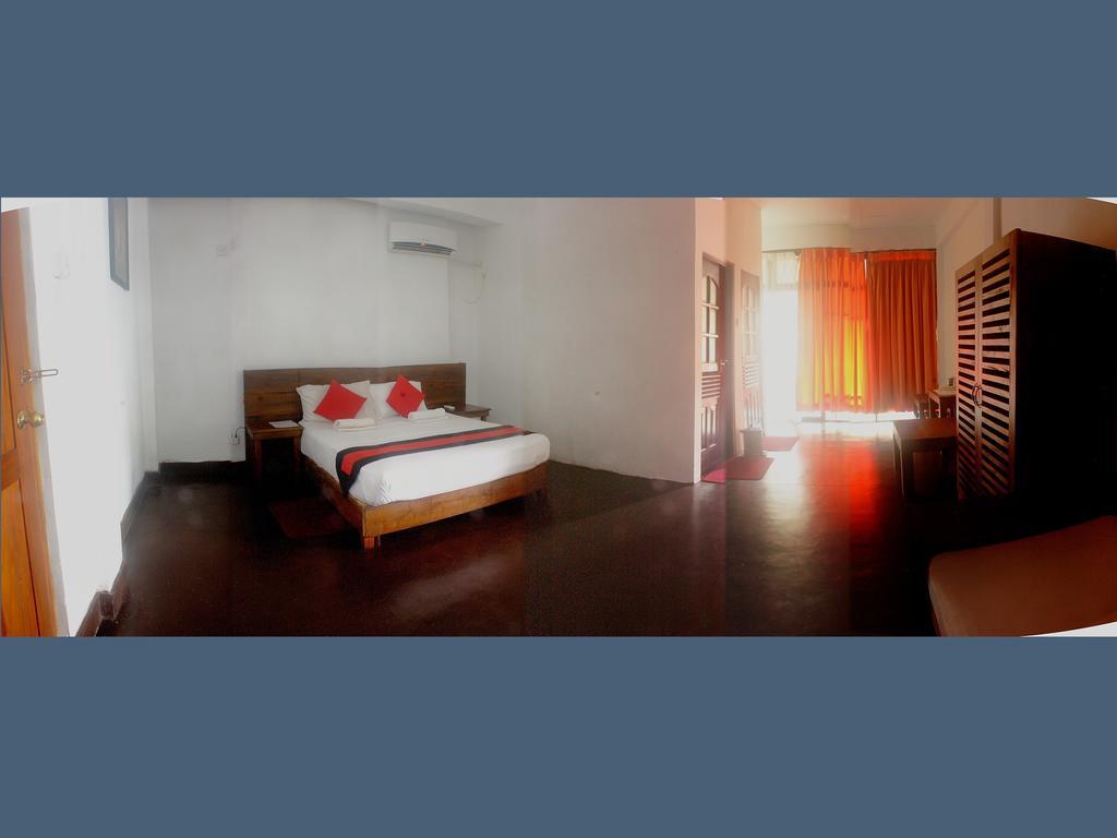256 Townhouse Rest Hotel Kandy Kültér fotó
