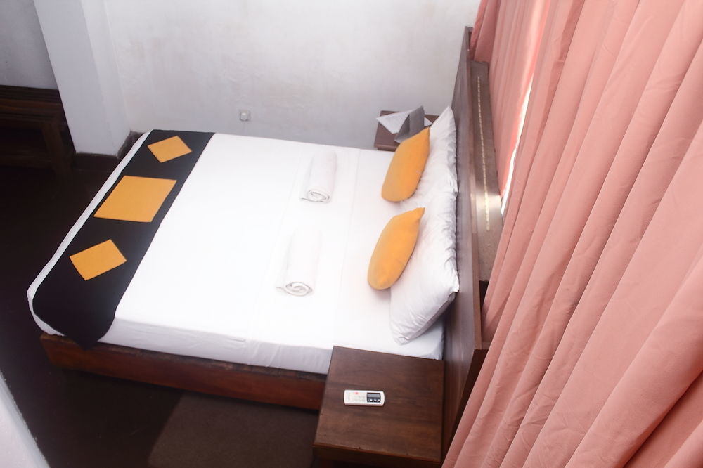 256 Townhouse Rest Hotel Kandy Kültér fotó